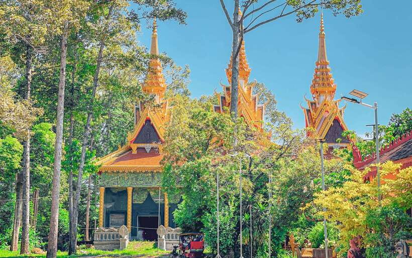 Siem Reap: FREE Market & Local Temple Tour - Should you book the market and monastery tour?
