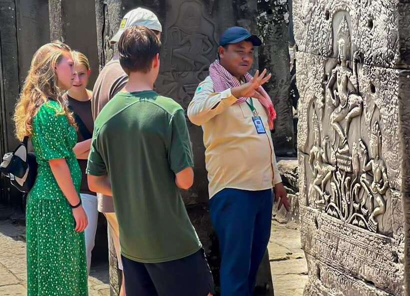 Siem Reap: Full-Day Angkor Wat Guided Tour with Sunset - Starting from Siem Reap and crossing into the temple zone