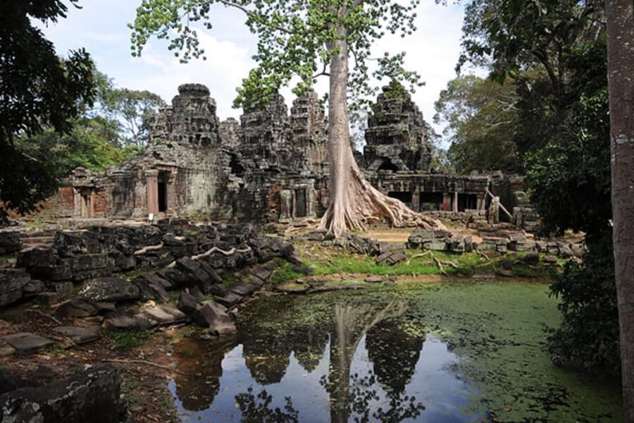 Siem Reap: Full-Day Tuk-Tuk Tour of Angkor Wat Temples - Pre Rup and East Mebon bring you to the Big Circuit
