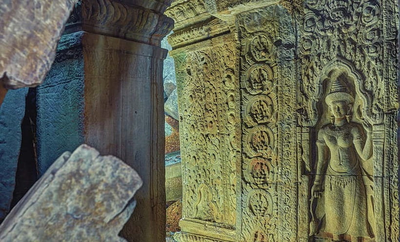 Siem Reap: Grand circle tour Sun set on bakeang hill & Guide - Ta Som: carvings, trees, and a memorable east gate