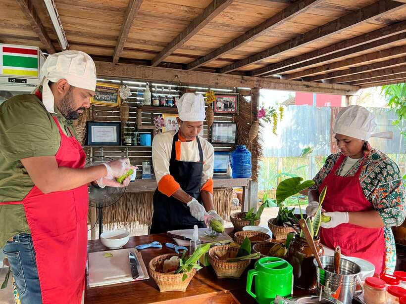 Siem Reap: Guided Day Trip to Local Village & Cooking Class - Shopping for ingredients at a typical local market