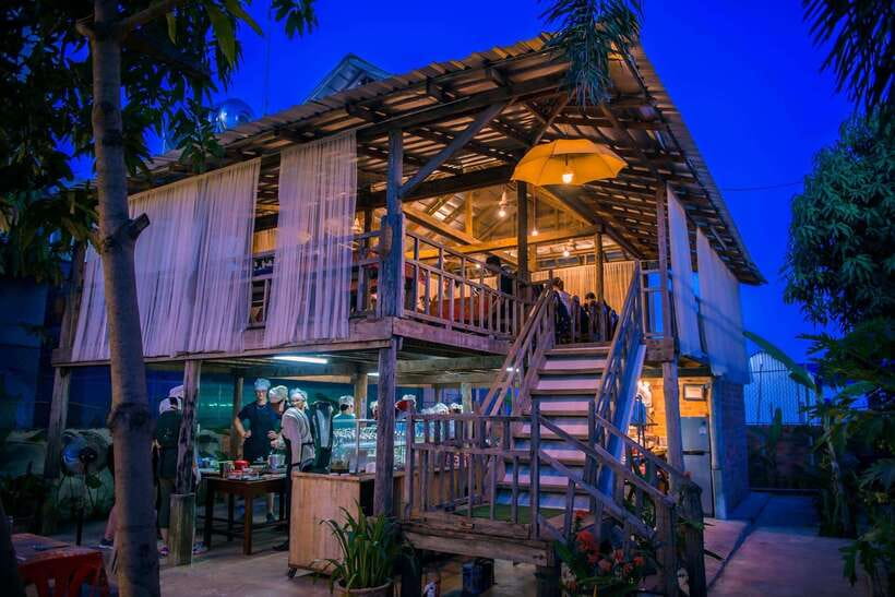 Siem Reap: Guided Day Trip to Local Village & Cooking Class - A tuk-tuk ride into rural Siem Reap