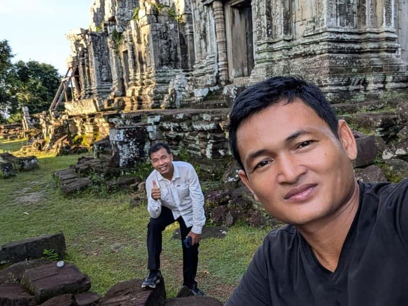Siem Reap: Hidden Jungle Temples & Picnic Small Group Tour - Leaving Siem Reap for the countryside