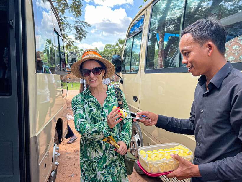 Siem Reap: Kampong Phluk and Tonle Sap Sunset Boat Cruise - The flooded forest and its seasonal limits
