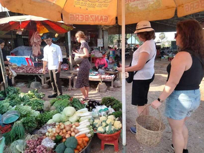 Siem Reap Khmer Cooking Class and Local Market Tour - Key points at a glance