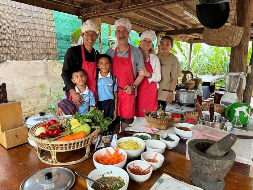Siem Reap Khmer Cooking Class and Local Market Tour - Who should book this experience?
