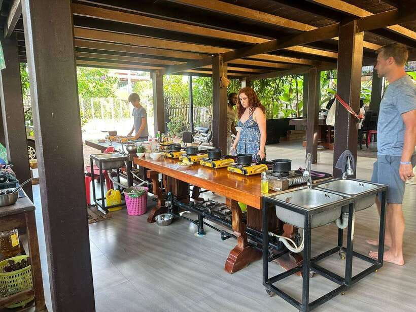 Siem Reap: Khmer Cooking Class at a Local's Home - The market stop puts the recipes in context