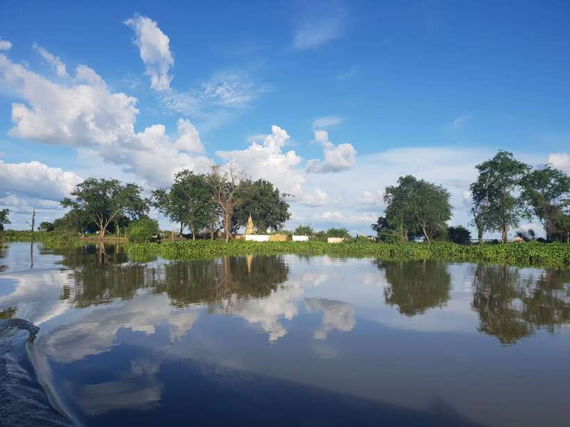 Siem Reap: Kompong Khleang Floating Village Guided Tour - The seasonal question: rainy months or dry months?