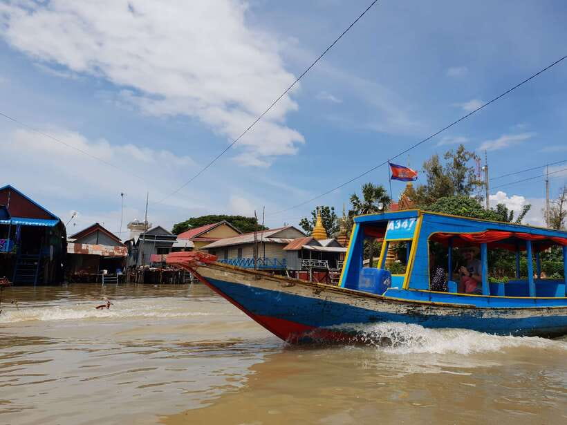 Siem Reap: Kompong Khleang Floating Village Guided Tour - The drive from Siem Reap through rice country