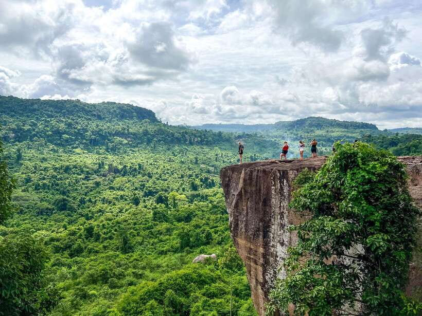 Siem Reap: Kulen Mountain, Beng Mealea and Tonle Sap Tour - Five details that define the day