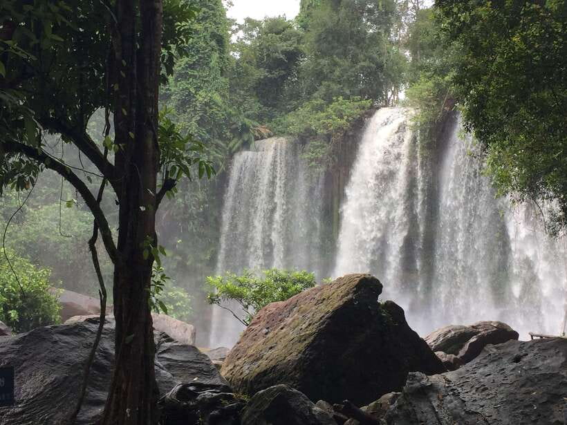 Siem Reap: Kulen Mountain, Beng Melea, and Kampong Phluk … - Beng Mealea, a temple reclaimed by vegetation