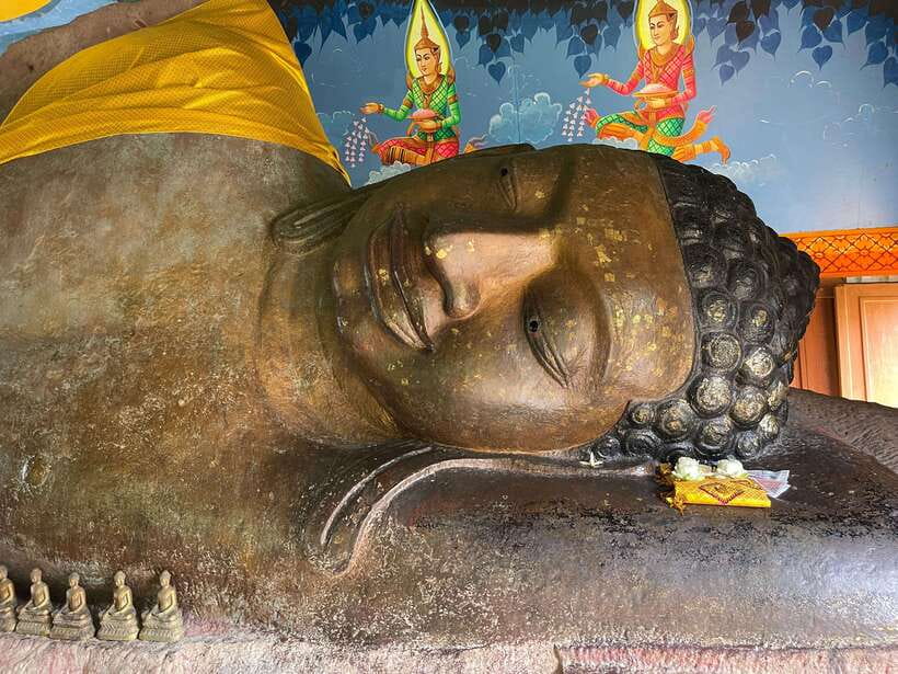 Siem Reap: Kulen Waterfall and Banteay Srei Exploration - The River of 1000 Lingas and the limits of the season