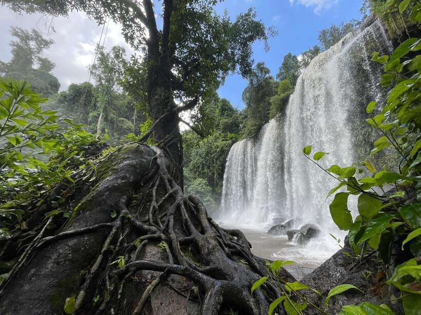 Siem Reap: Kulen Waterfall and Banteay Srei Exploration - Peng Chruonh viewpoint, the quiet opening act