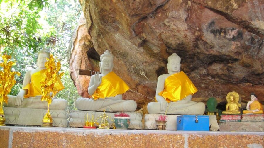 Siem Reap: Magical Kulen Mountain by Cambodiajeep - A cliff viewpoint over jungle and distant ranges