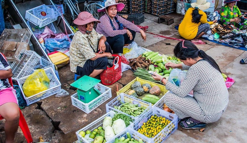 Siem Reap: Morning Cooking Class & Market Tour - Reading Siem Reap through its local market