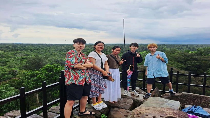 Siem Reap:Overland to Preah Vihear, Koh Ker and Beng Mealea - Leaving Siem Reap in a small group