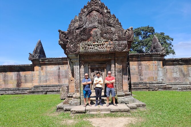 Siem Reap: Overland to Preah Vihear, Koh Ker temple - Reaching Preah Vihear by 4x4