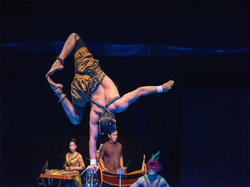 Siem Reap: Phare, Cambodian Circus with Tuk-Tuk Transfers - Cambodian stories told through modern circus