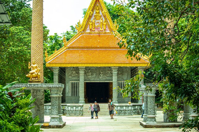 Siem Reap: Phnom Kulen National Park & Beng Mealea Private Tour - Seeing Cambodia’s largest reclining Buddha