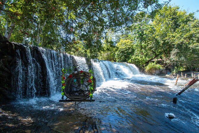 Siem Reap: Phnom Kulen National Park & Beng Mealea Private Tour - Lunch before the temple adventure