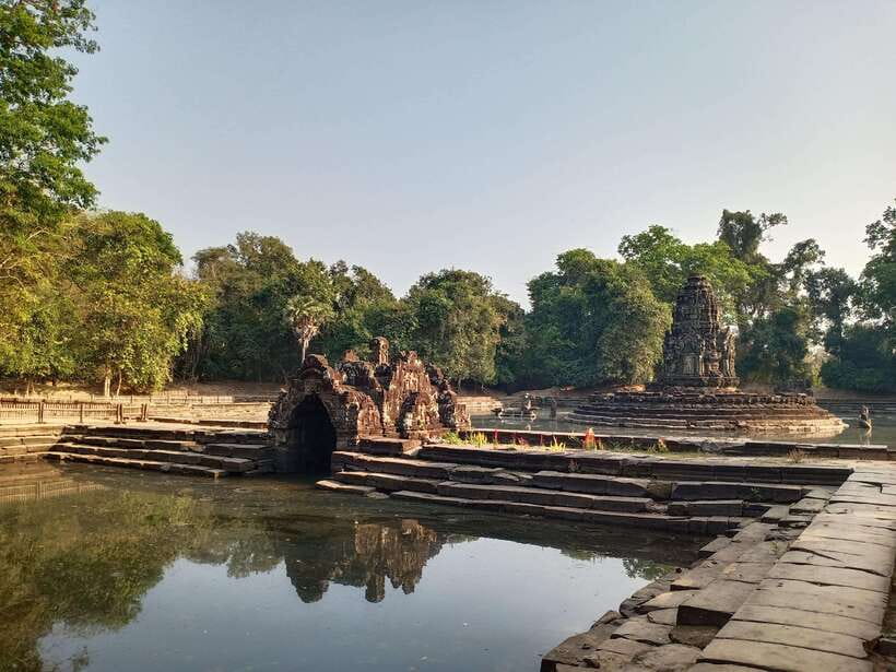 Siem Reap: Preah Khan, Ta Som, and Neak Pean Private Tour - Five details that shape the experience