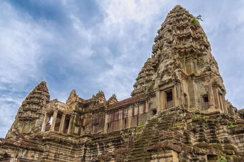 Siem Reap: Private Angkor Wat & Bakheng Mountain Sunset Tour - Practical advice before you leave