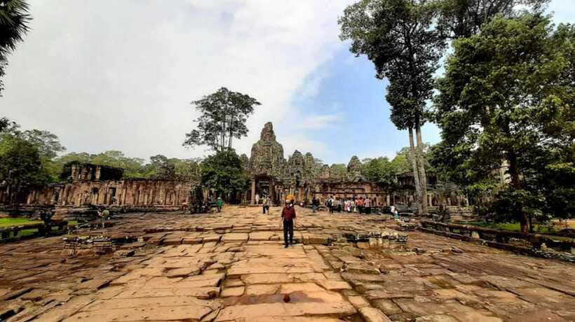 Siem Reap Private Car Charter with English Speaking Driver - How this compares with hiring a temple guide