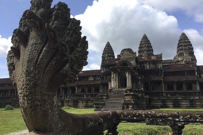 Siem Reap: Private Custom Angkor Wat Tour with Local Guide - What the $45 price really covers