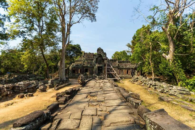 Siem Reap: Private Taxi to Angkor Wat and Small Circuit - Starting from your hotel in Siem Reap