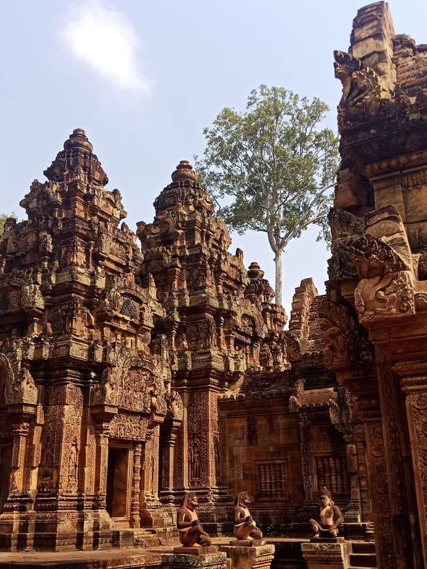 Siem Reap Private Tour: Angkor Wat Sunrise And Banteay Srei - Banteay Srei and the finest carvings
