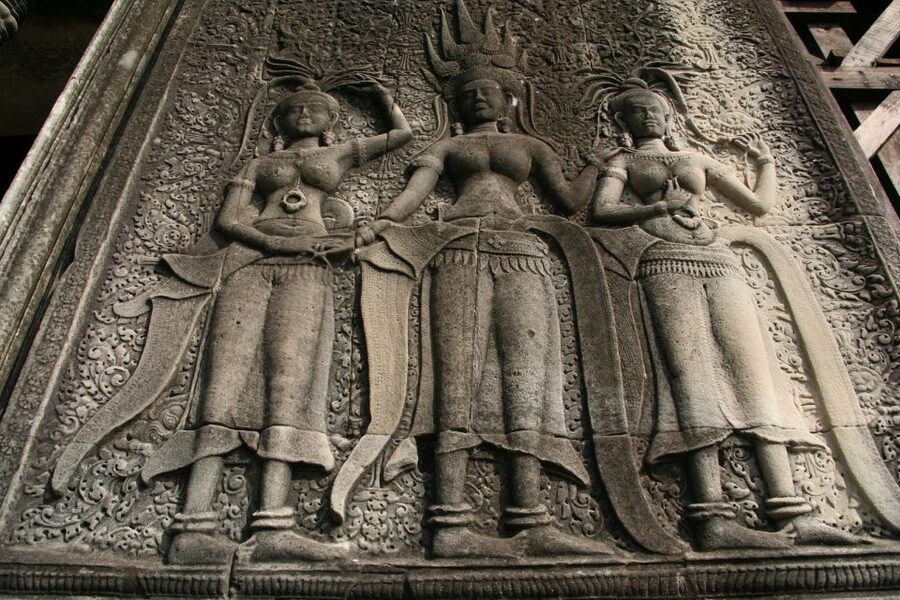 Siem Reap: Private Tour of Angkor Complex - Baphuon, Phimeanakas, and the royal center