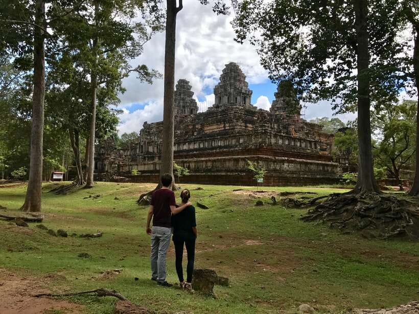 Siem Reap: Private Tour of Angkor Complex - Lunch and the afternoon visit to Angkor Wat