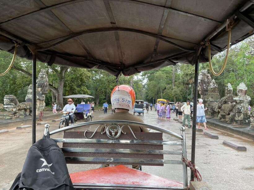 Siem Reap : Private Tuk-Tuk Tour of the Magnificent Temples. - Morning pickup and the Angkor Pass