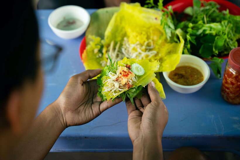 Siem Reap's Ultimate Street Food Tour by Tuk Tuk - Street 27 and seafood with Kampot pepper