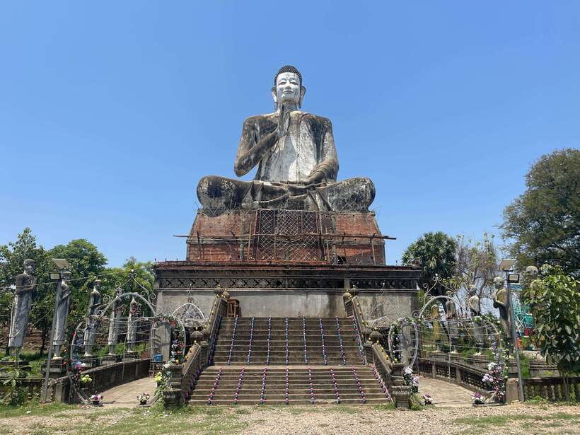 Siem Reap to Battambang: Bamboo Train and Bat Cave - Phnom Banan, an optional addition