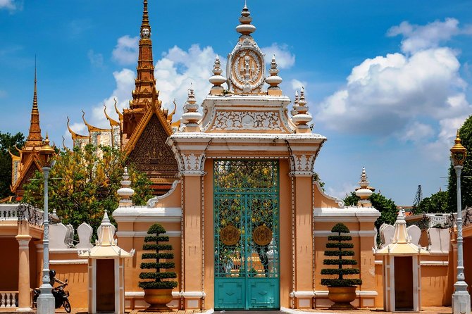 Siem Reap to Phnom Penh by Private Car or Minivan - Is $59 a good value?