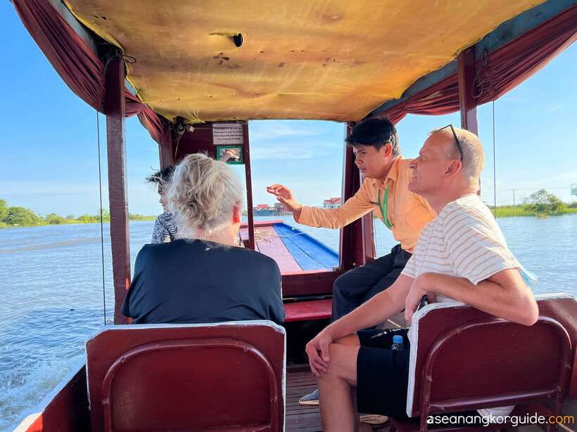Siem Reap: Tonle Sap and Kampong Phluk Tour with Street Food - Returning to Siem Reap for a Cambodian food walk