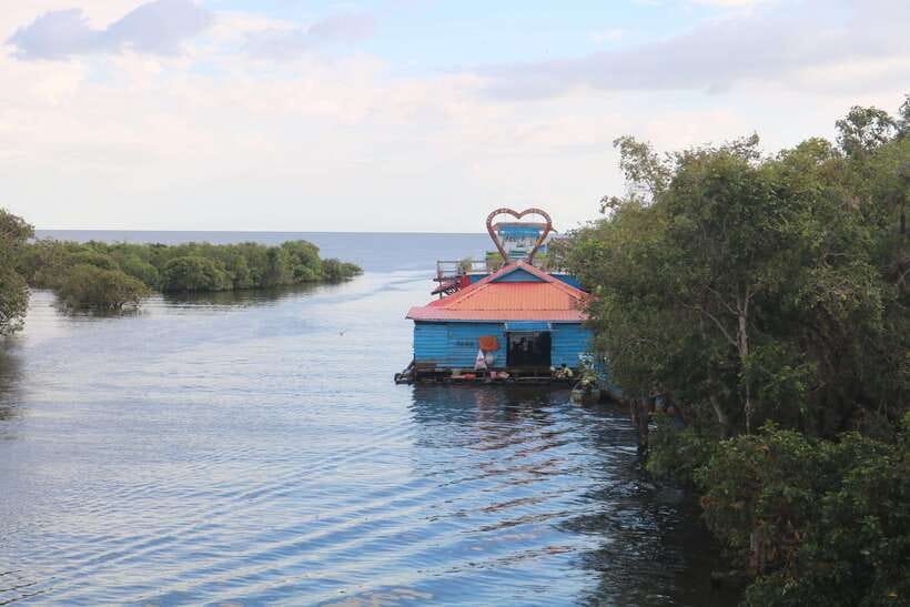 Siem Reap: Tonle Sap Lake - Fishing Village & Flooded Forest - A short visit to a Buddhist monastery