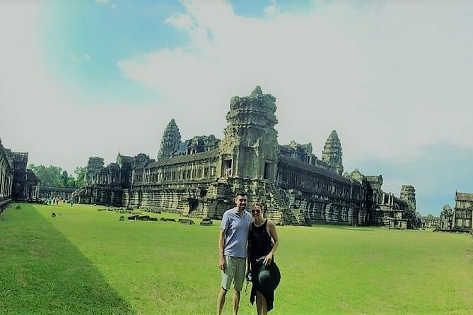 Siem Reap Tour: Angkor Wat Sunrise, Bayon, Ta Prohm, Banteay Srei - Banteay Srei and its pink sandstone carvings