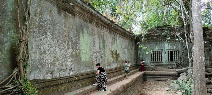 Siem Reap Tour Guide: Angkor Wat Sunrise Tour & Beng Mealea - Beng Mealea for a rougher finish