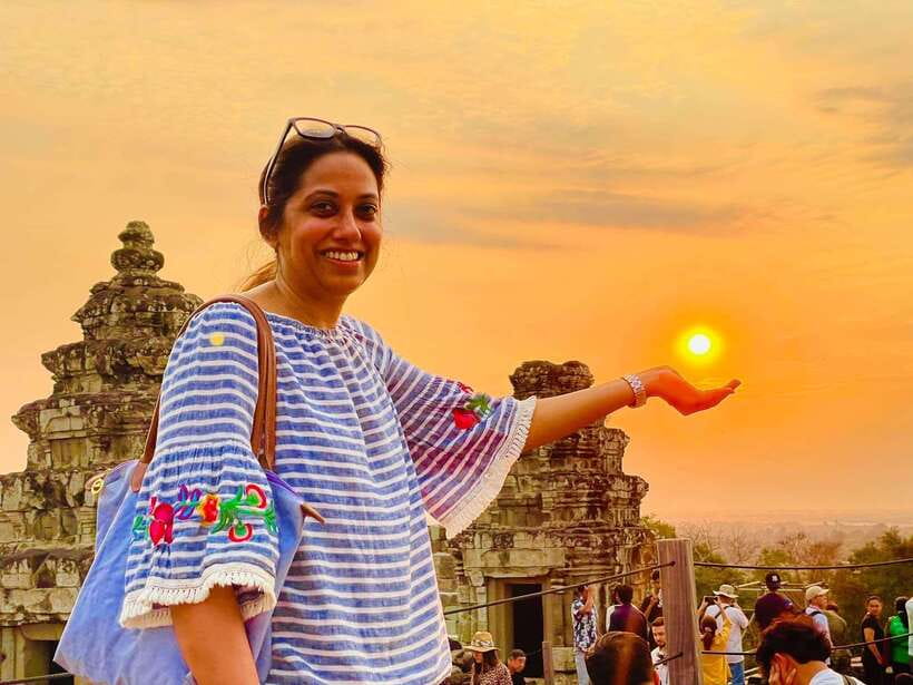 Small-Group Full Day Angkor wat Guide tour with Sun set - Heat, clothing, and the practical details
