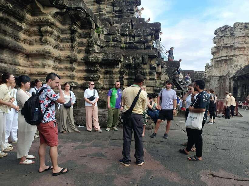 Small-Group Full Day Angkor wat Guide tour with Sun set - Starting from Siem Reap and settling into the day