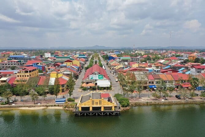 Small Group Tour One Day Phnom Penh to Kampot and Kep - 7:30am departure and the road to Kampot