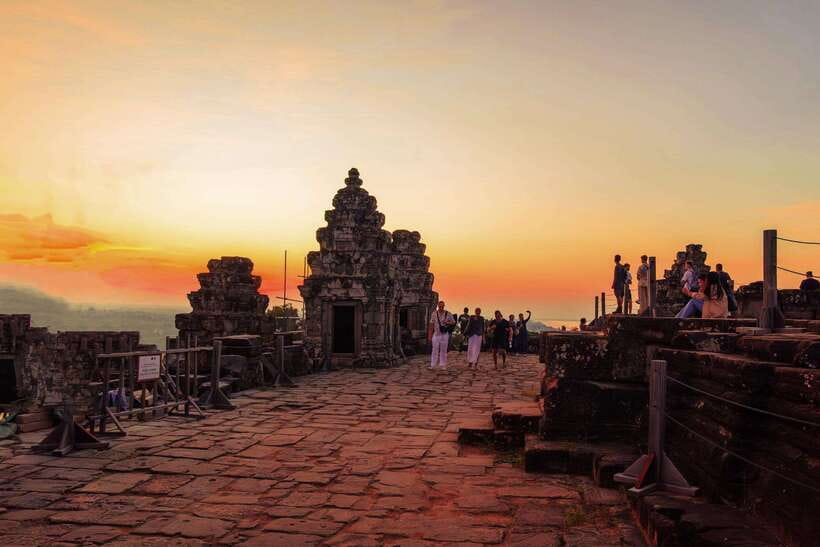 Sun-Kissed Angkor: A Journey from Light to Twilight - Why this seven-hour route works