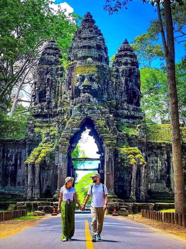 Sun-Kissed Angkor: A Journey from Light to Twilight - Bayon Temple and its smiling faces