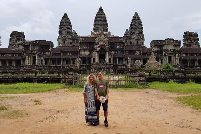 Sunrise Angkor Wat, Bayon and Ta Prohm -Share Tour (half day) - Bayon and the stone faces of Angkor Thom