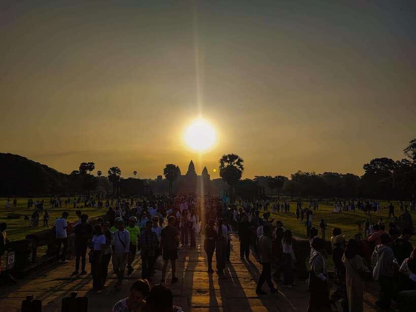 Sunrise at Angkor Wat Temple: 3-Hour Private Tour - Clothing, Comfort, and Mobility