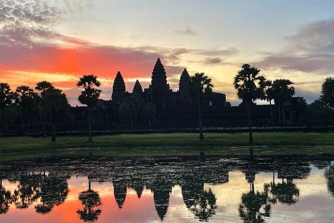 Sunrise Shared Tour in Angkor from Siem Reap - Breakfast and the Quiet Waters of Srah Srang