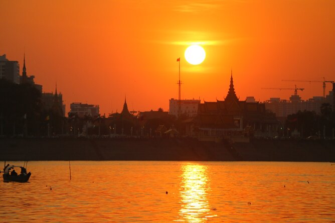 Sunset Cruise with free flow beer, soft drinks & fruit platter - The $17 price and what you get