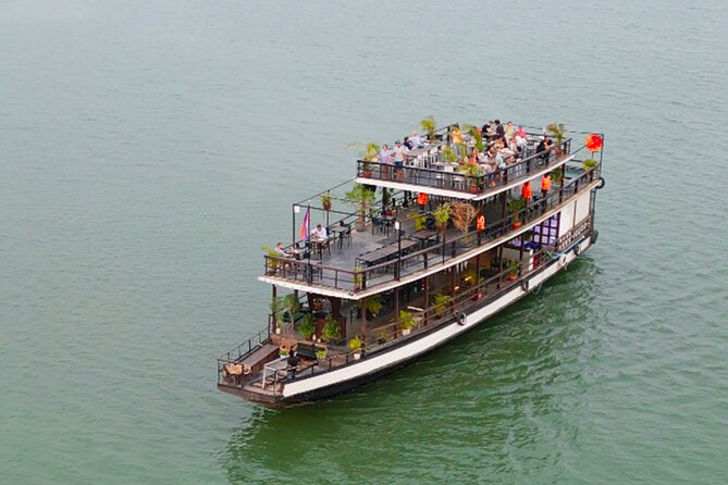 Sunset Cruise with unlimited beer & soft drinks -English speaking guide on board - Setting out from Sisowath Quay at 5:00 pm